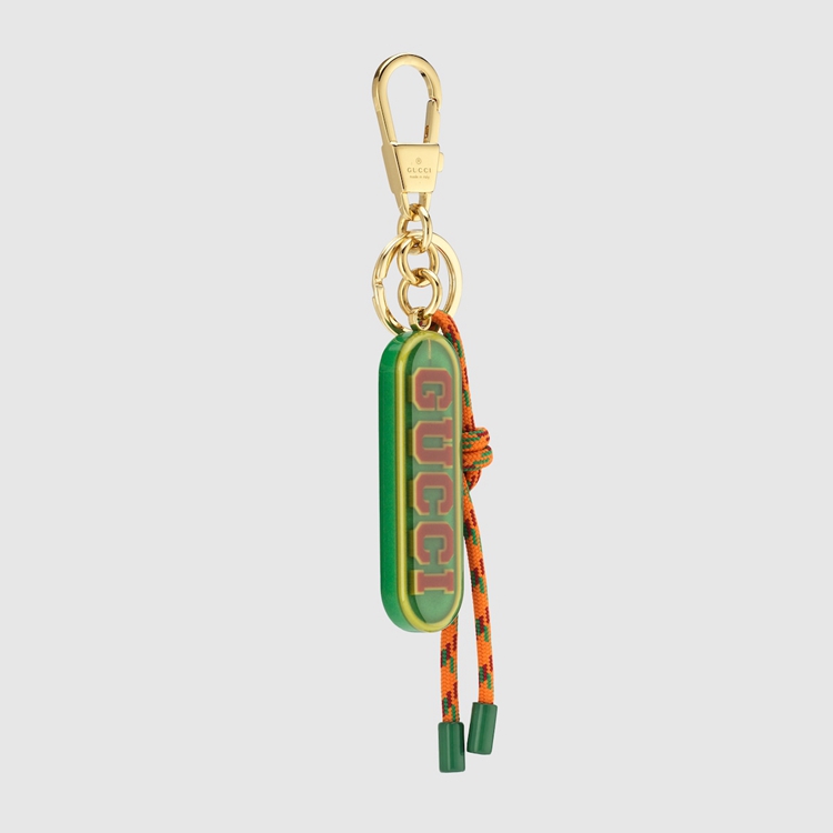 752697.9AADQ.8055.002.100.0000.Light Gucci keychain